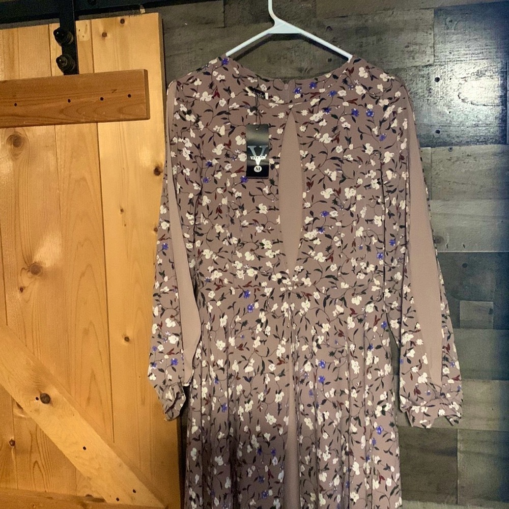 Floor length womens medium dress